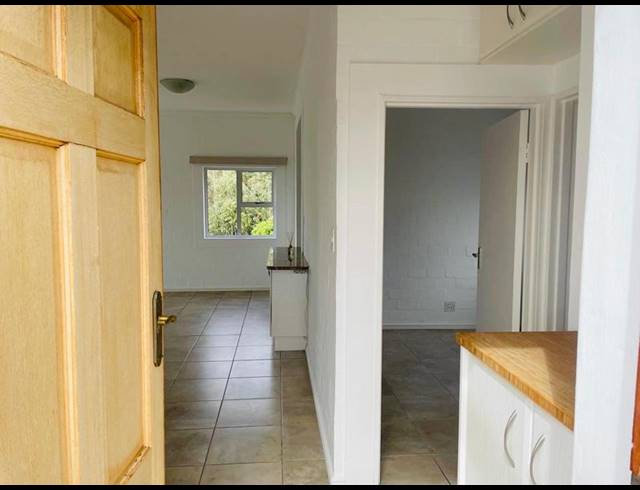2 BEDROOM PROPERTY TO RENT IN SIMONS TOWN RURAL